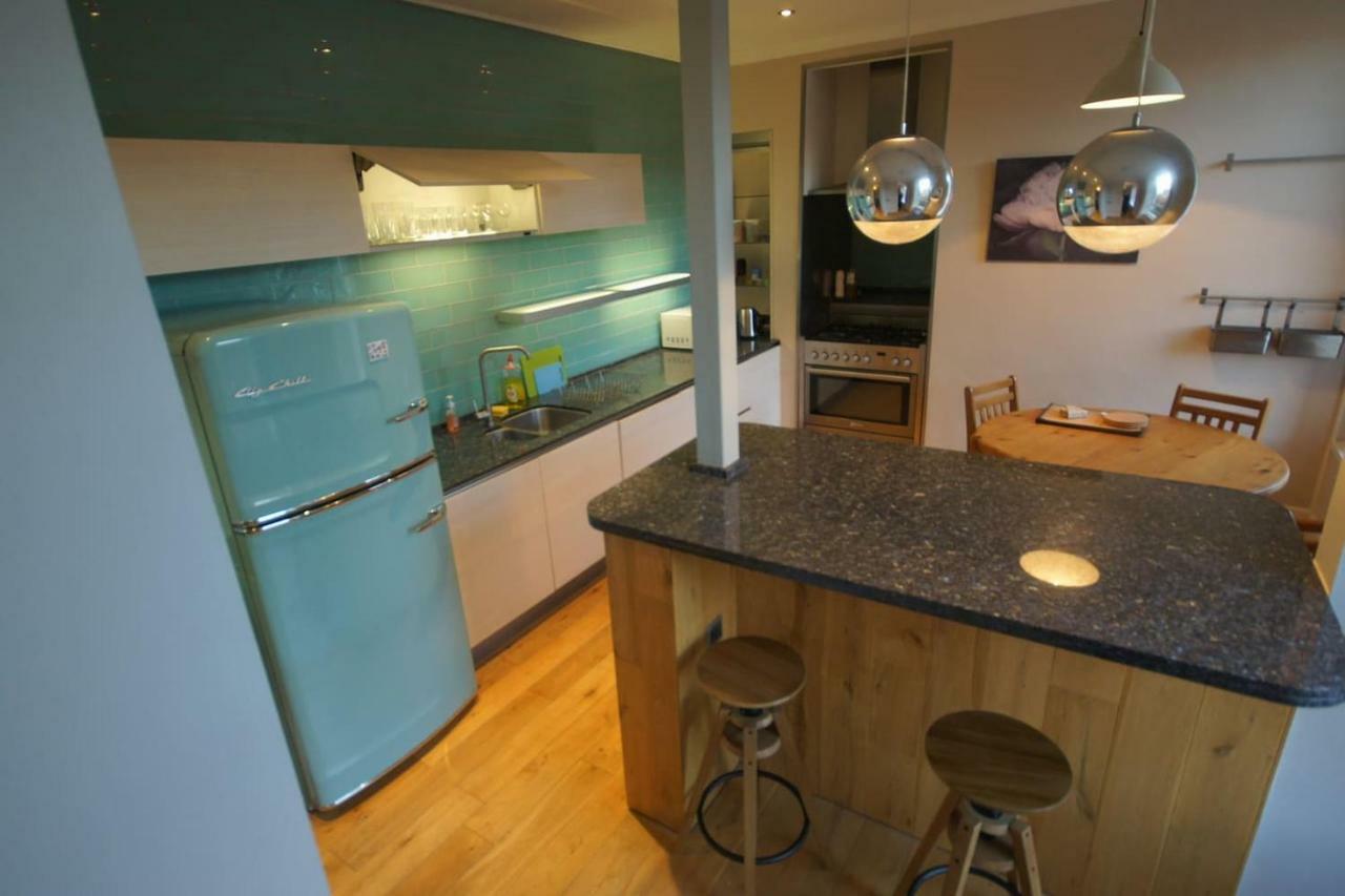Spacious 2 Bed Apt Next To Royal Mile & Waverley Эдинбург Экстерьер фото